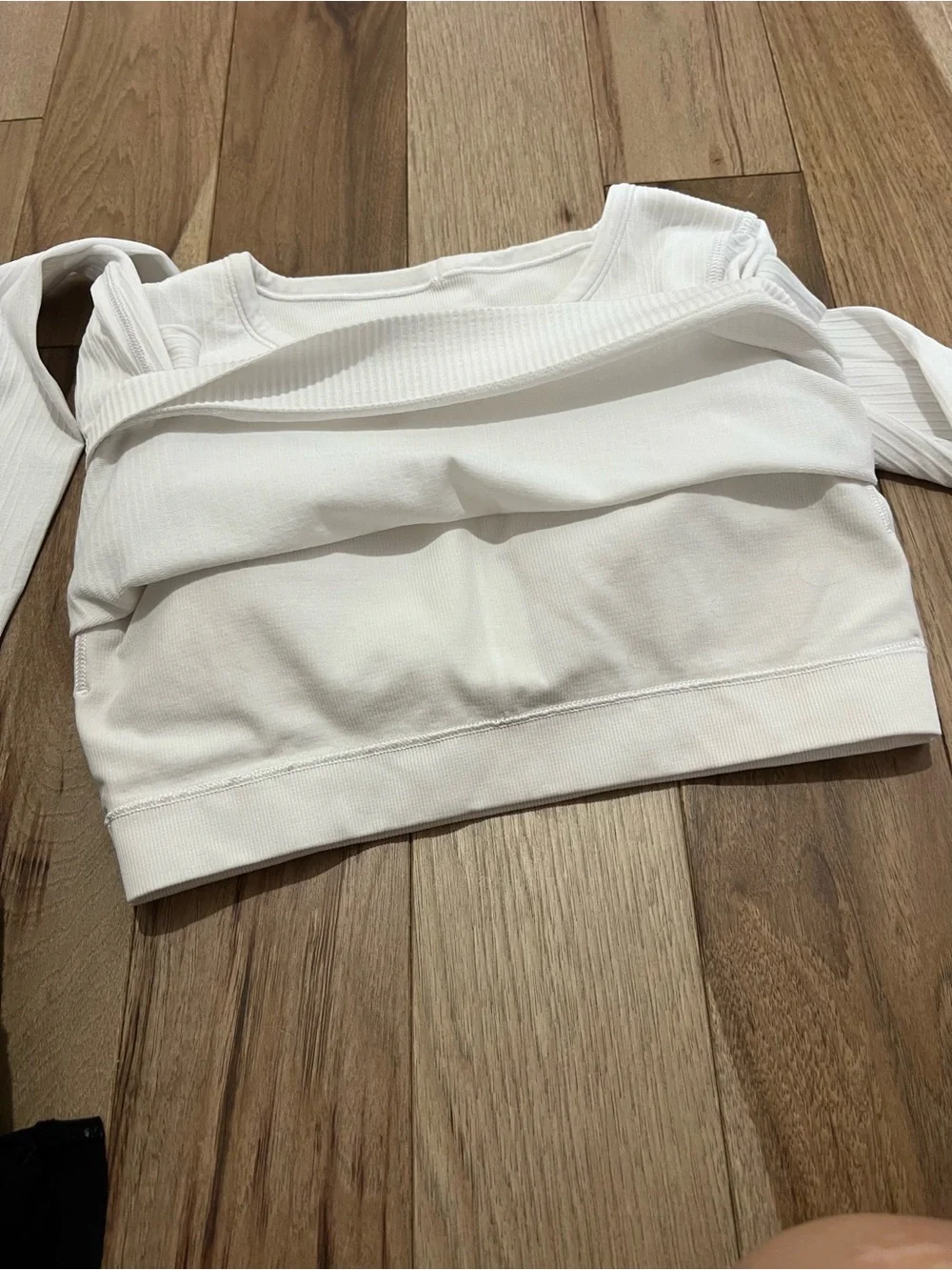 Lululemon Women’s White Ribbed Long Sleeve Cropped Top Crew Neck Size 6